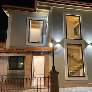 https://lo-chalet-di-casale-amato.sicilyhotelsitaly.net