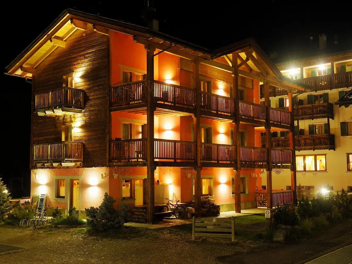 Bio Hotel Villa Cecilia Livigno 4*,  Italia