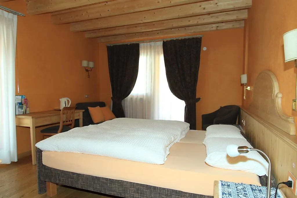 Bio Hotel Villa Cecilia Livigno 4*,
